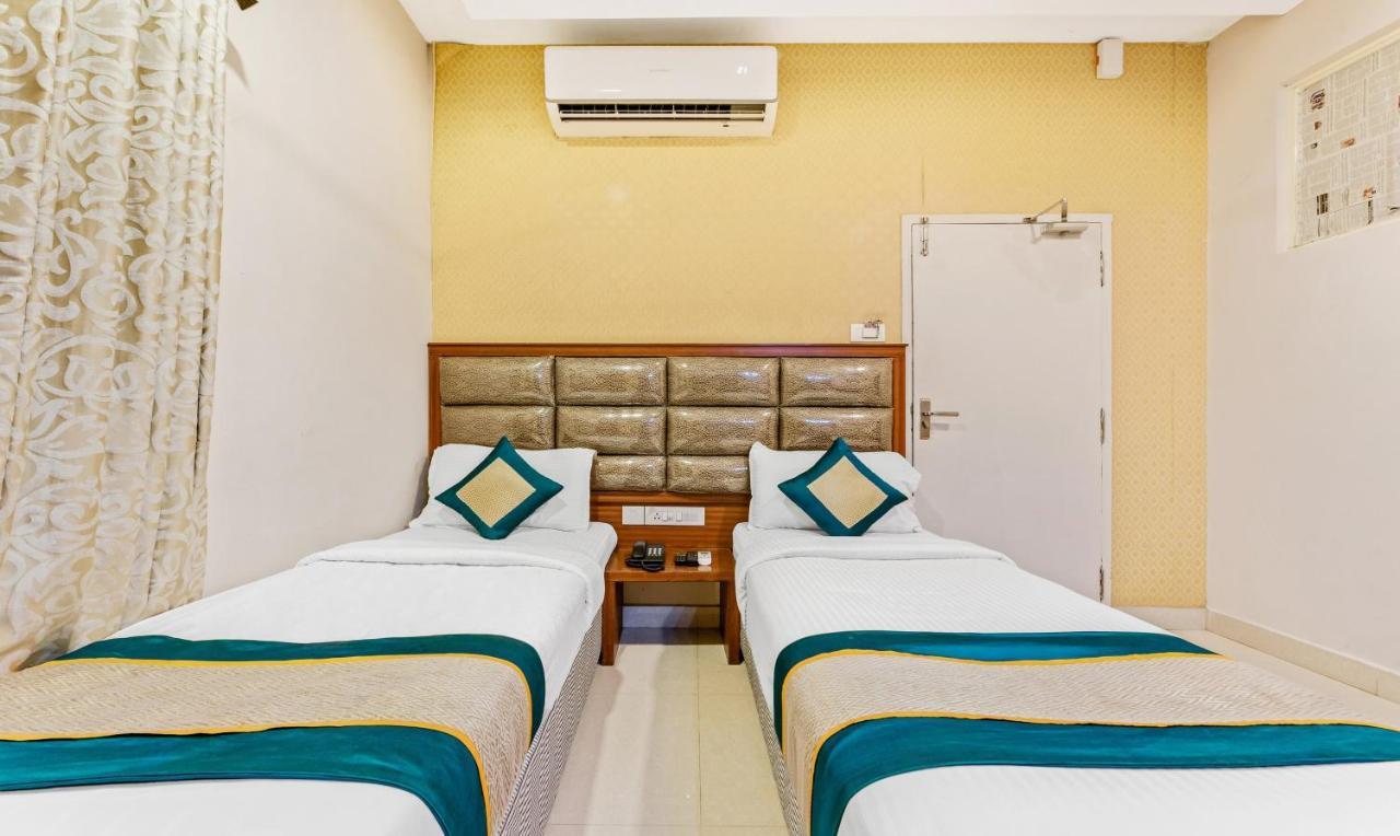 Pine Tree Boutique Hotel Ченнаї Екстер'єр фото