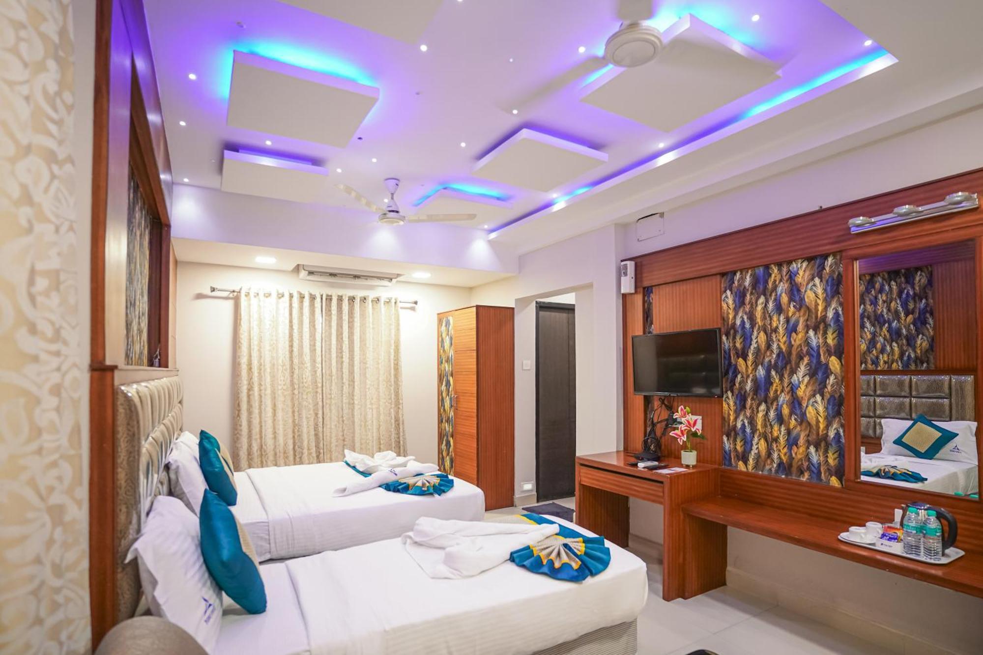 Pine Tree Boutique Hotel Ченнаї Екстер'єр фото